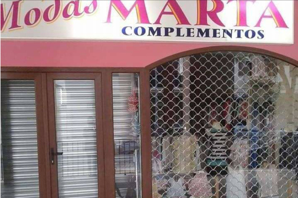 Trabajamos bebé, niño, niña, señora y caballero. Ropa, bolsos, pijamas y un amplio surtido en ropa interior, sujetadores, panty de señora, BB y niña, etc....